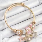 316L Çelik Pembe Zirkon Taşlı Yıldız Göz Ve Yonca Model Gold Renk Charm Bileklik
