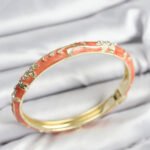 Mineli Pirinç Zirkon Taşlı Turuncu Çiçek Motifli Gold Kadın Kelepçe