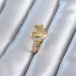 Gold Renk Pirinç Zirkon Taşlı Kalp Model Kadın Yüzük