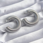 Pirinç Gümüş Renk İşleme Halka Model Kadın Küpe