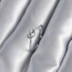 Gümüş Renk Düğüm Kalp Model Kadın Yüzük