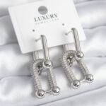 Pirinç Gümüş Renk Zirkon Taşlı Model VIP Seri Kadın Küpe