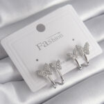 Pirinç Gümüş Renk Zirkon Taşlı Kelebek Model Kadın Küpe