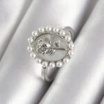 Pirinç Gümüş Renk Portre Gül Model İnci Detay Kadın Yüzük