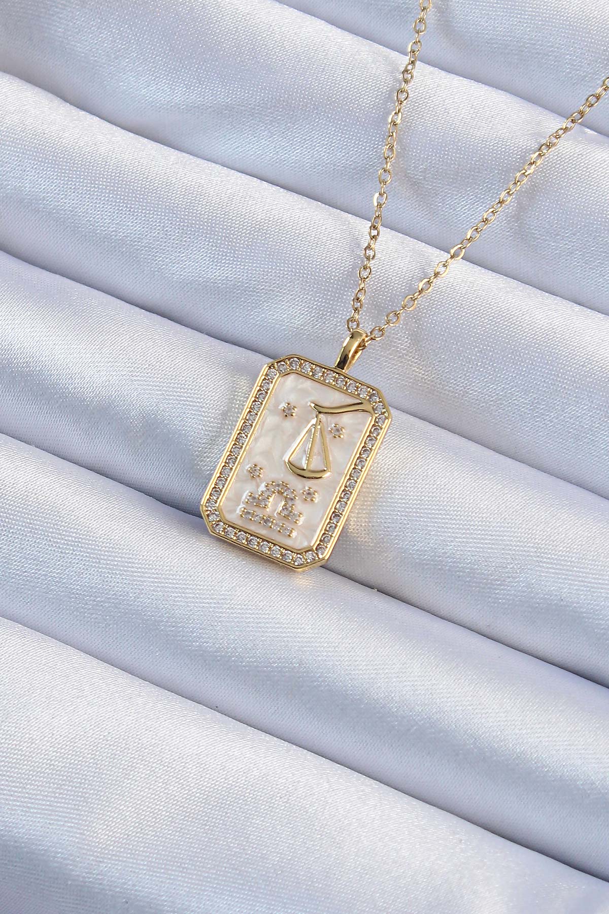 1726835780_BKO9233-1