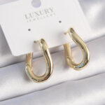 Pirinç Gold Renk Halka Model Kadın Küpe