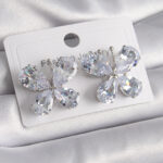 Pirinç Gümüş Renk Zirkon Taşlı Kelebek Model Kadın Küpe