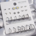 Pirinç Gümüş Renk Papatya Detaylı 12 Çiftli Kadın Küpe Seti