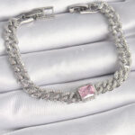 Pirinç Gümüş Renk Pembe Kare Zirkon Taşlı VIP Seri Kadın Bileklik