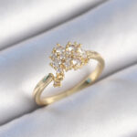 Pirinç Gold Renk Zirkon Taşlı Kadın Yüzük