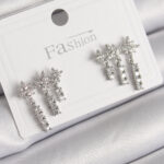 Pirinç Gümüş Renk Zirkon Taşlı 3'Lü Sallantı Yıldız Model Kadın Küpe