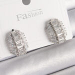 Pirinç Gümüş Renk Zirkon Taşlı Kaplumbağa Kabuğu Model Kadın Küpe