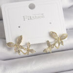 Pirinç Gold Renk Zirkon Taşlı Kelebek Model Kadın Küpe