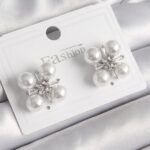 Pirinç Gümüş Renk Zirkon Taşlı İncili Kadın Küpe