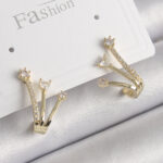 Pirinç Gold Renk Zirkon Taşlı Kadın Küpe