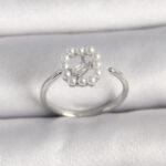 Pirinç Gümüş Renk Zirkon Taş Detaylı İncili Ayarlanabilir Yüzük