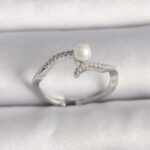 Pirinç Gümüş Renk Zirkon Taşlı Ayarlanabilir Yüzük