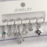 Pirinç Gümüş Renk Zirkon Taşlı Çoklu Figür Kadın Küpe Seti