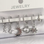 Pirinç Gümüş Renk Zirkon Taşlı Gezgen Model Kadın Küpe Seti