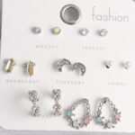 Pirinç Gümüş Renk Renkli Zirkon Taşlı Halka Damla Figür Hilal Detay 7 Çift Kadın Küpe Seti