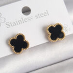 316L Çelik Gold Renk Siyah Yonca Model Kadın Küpe