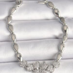 Pirinç Gümüş Renk Zirkon Taşlı Kelebek Figür Damla Zincir Model Kadın Bileklik