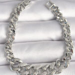 Pirinç Gümüş Renk Zirkon Taşlı Kalın Halka Model Kadın Bileklik