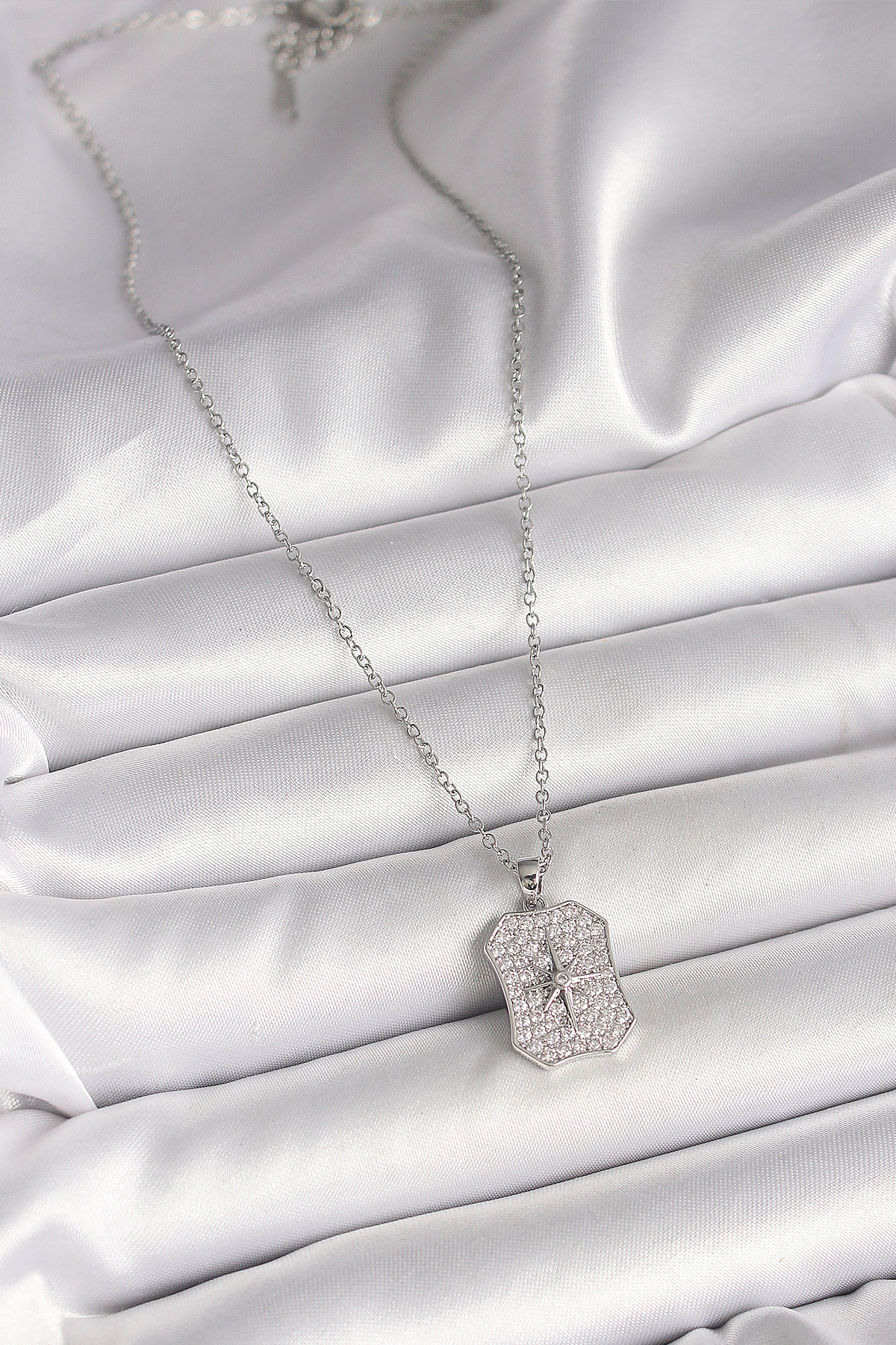 1744457235_BKO9943-2