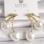 Pirinç Gold Renk Beyaz İnci Kiraz Model Kadın Küpe