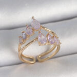 Pirinç Gold Renk Mor Damla Zirkon Taşlı Taç Model Kadın Yüzük