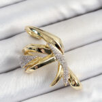 Pirinç Zirkon Taşlı Sıkıştırma Sağ Kıkırdak Gold Renk Kadın Küpe