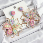 Pirinç Rainbow Çiçek Model Gold Renk Kadın Hasır Küpe