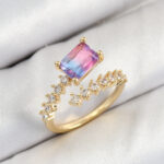 Pirinç Zirkon Taşlı Renkli Model Gold Renk Kadın Yüzük