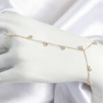 Pirinç Zirkon Taşlı Sallantılı Model Gold Renk Kadın Şahmeran