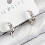 Pirinç Zirkon Taşlı Halka Model Gümüş Renk Kadın Küpe