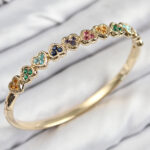 Pirinç Renkli Zirkon Taşlı Sıralı Kalp Model Gold Renk Kadın Kelepçe