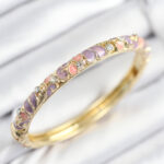 Mineli Pirinç Zirkon Taşlı Pembe Mor Çiçek Motifli Gold Kadın Kelepçe