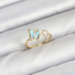 Pirinç Gold Renk Kelebek Model Kadın Yüzük