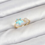 Pirinç Gold Renk Mavi Yıldızlı Model Kadın Yüzük