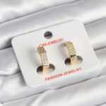 Pirinç Gold Renk Zirkon Taşlı Altıgen Kadın Küpe