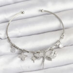 Yusufçuk Charmlı Gümüş Renk Pirinç Kadın Bileklik