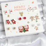 Yılbaşı Temalı Karışık Model 8 Çift Yılbaşı Temalı Kadın Küpe Seti