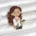 Öğretmen Figür Broş