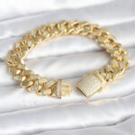 Pirinç Gold Renk VIP Exclusive Seri Gurmet Model Kadın Bileklik