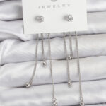 Topçuk Model Gümüş Renk Pirinç Sallantılı Kadın Küpe Seti