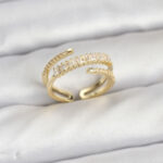 Pirinç Gold Renk Sıralı Baget Zirkon Taşlı Kadın Yüzük