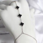 316L Çelik Gümüş Renk Siyah Yonca Model Kadın Şahmeran