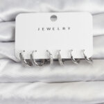 Zirkon Taşlı Gümüş Renk Pirinç Kadın Küpe Seti