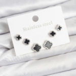 316L Çelik Gümüş Renk Zirkon Taşlı Yonca Model Kadın Küpe Seti