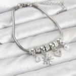 Pirinç Gümüş Renk Kutup Yıldızı ve Kalp Charmlı Kadın Bileklik